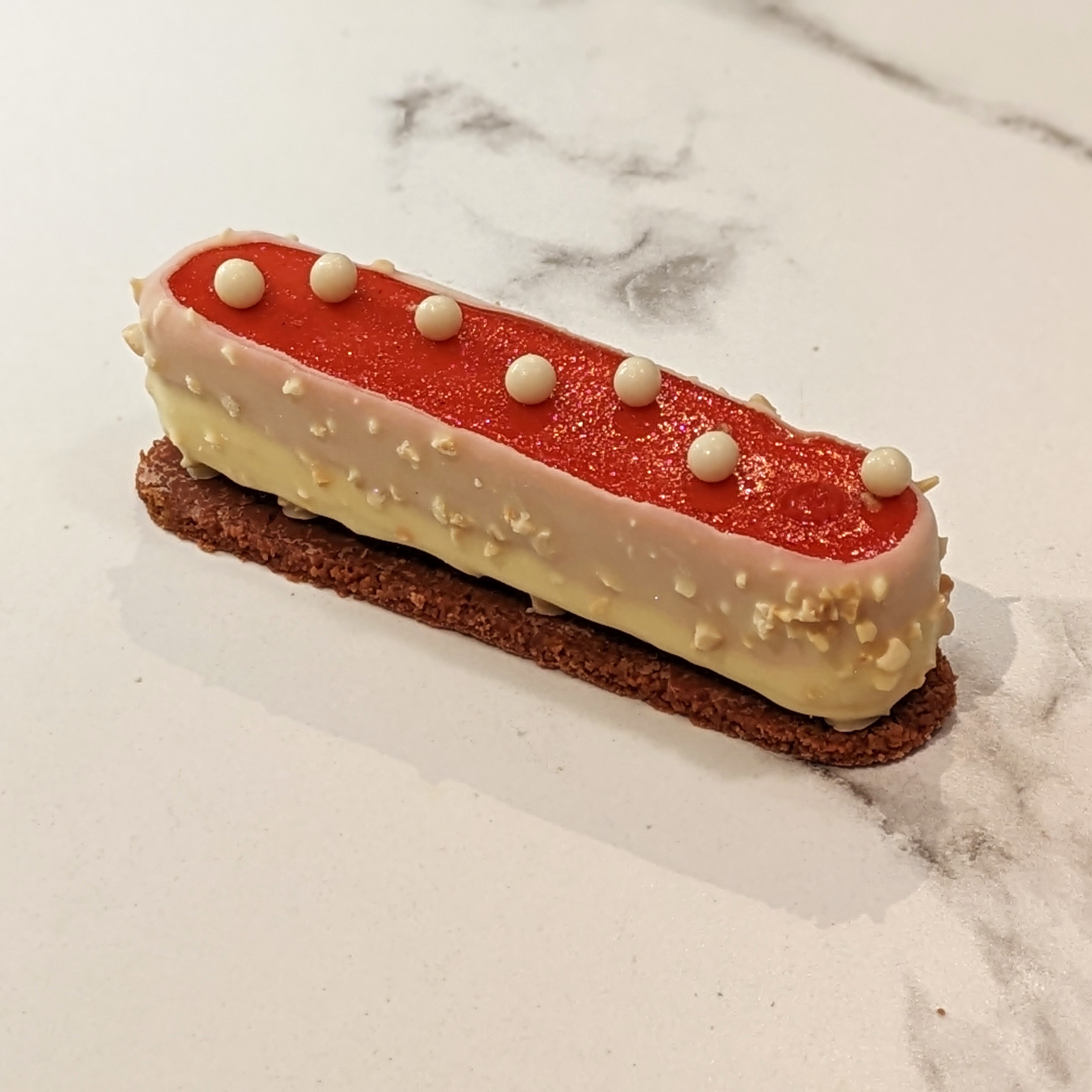 éclair fraise yuzu