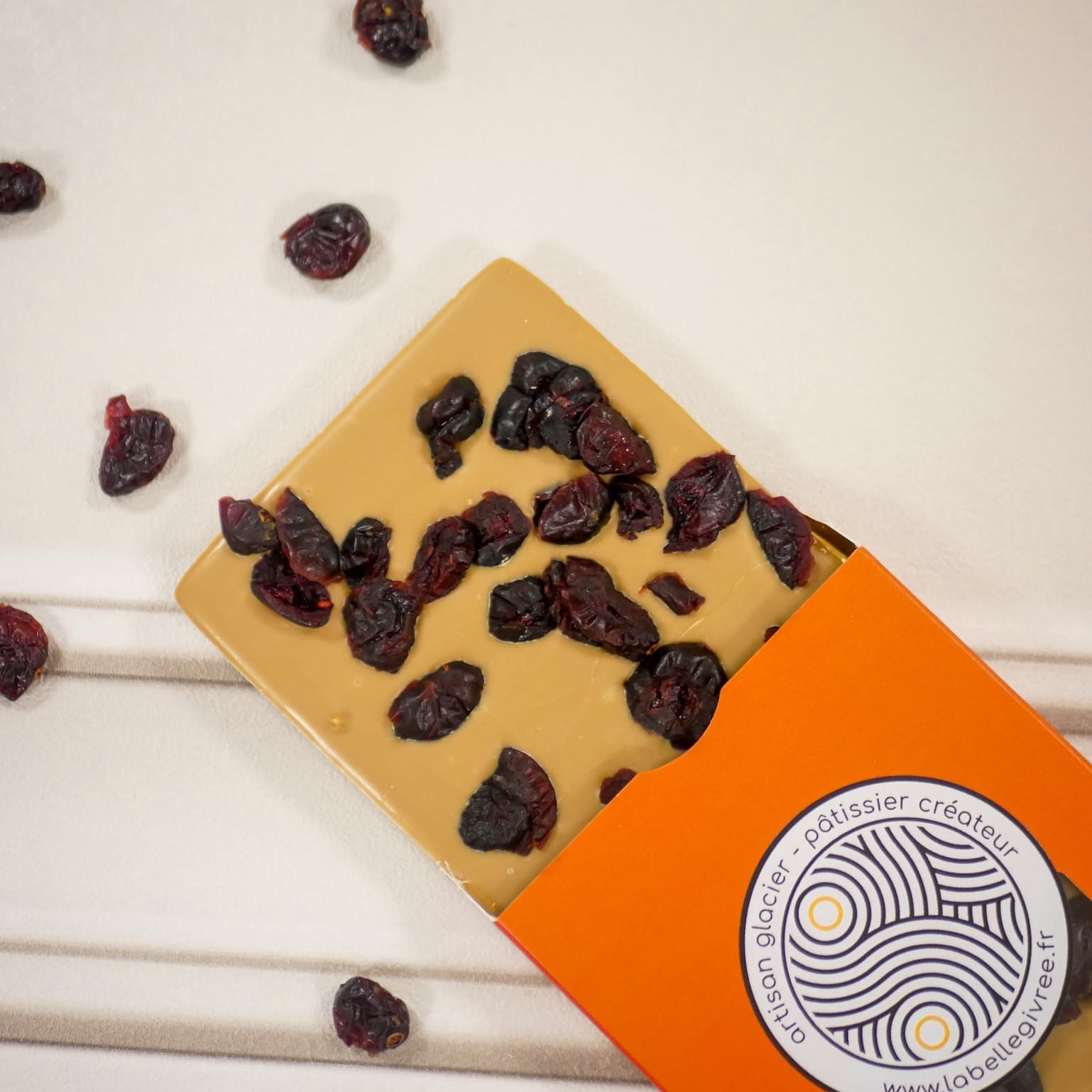 tablette chocolat dulcey cranberries
